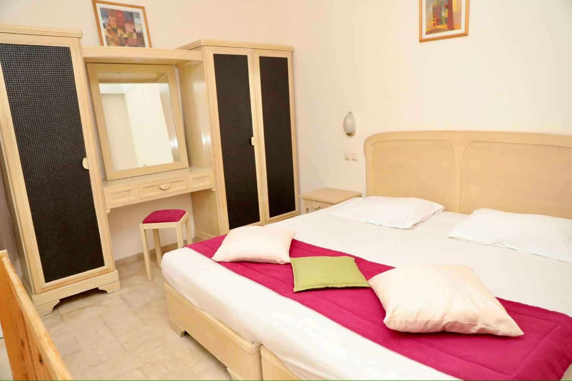 Appart Hotel Rodes Mezraia Εξωτερικό φωτογραφία